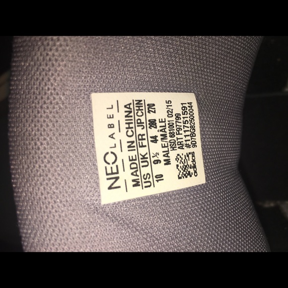 Men Adidas size 10 - Picture 2 of 2